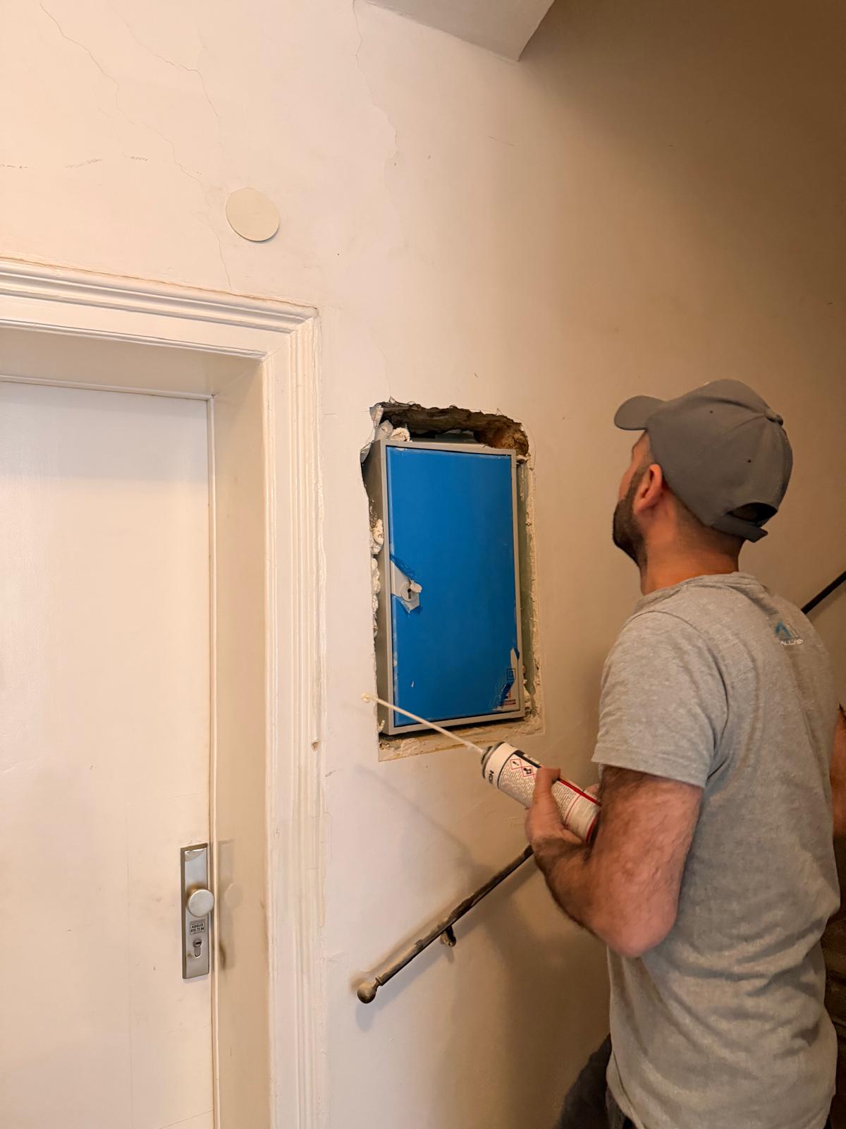 ADA Elektro im Einsatz – Servicewagen und Arbeiten in Wien – Bild 3